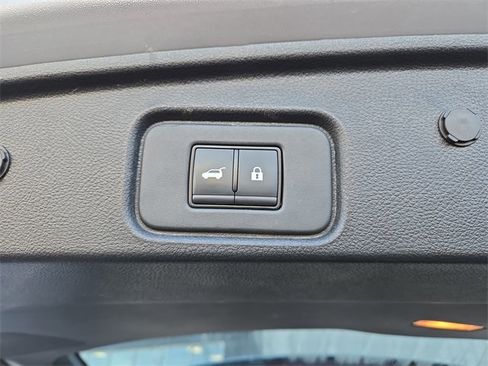 Certified 2025 Nissan Pathfinder SV image 43