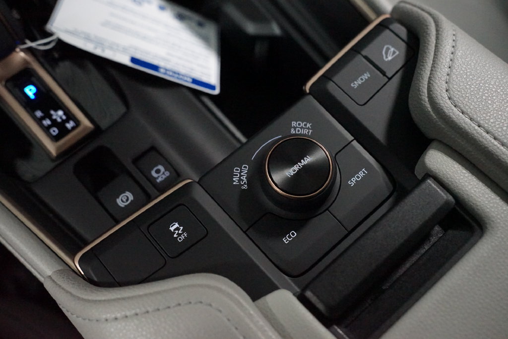 New 2026 Toyota Grand Highlander AWD Hybrid image 24