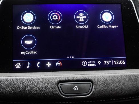 Used 2023 Cadillac XT4 Luxury w/ Cold Weather Package FWD image 25