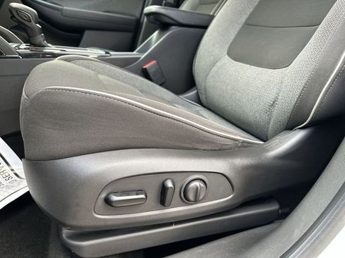 Used 2021 Chevrolet TrailBlazer LT w/ Convenience Package image 16