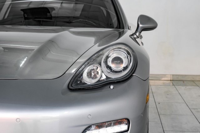 Used 2010 Porsche Panamera S RWD image 46