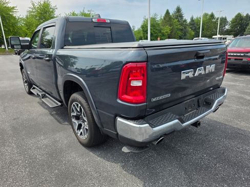 Used 2025 RAM 1500 Laramie AWD/4WD image 3