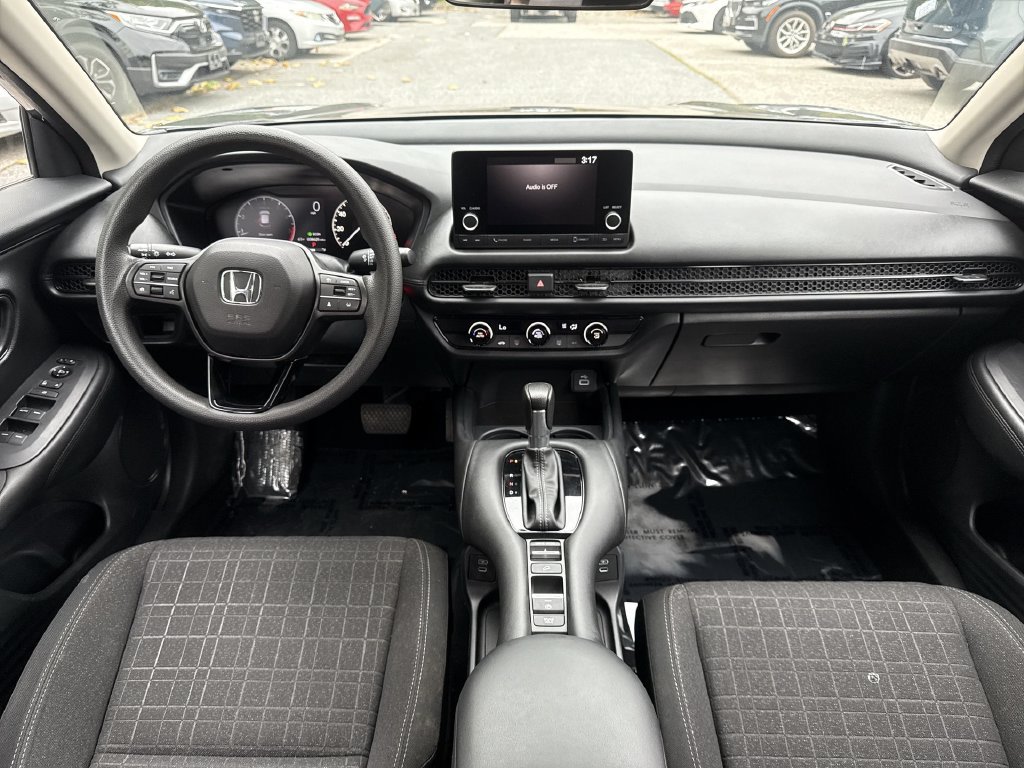 Used 2025 Honda HR-V LX image 22