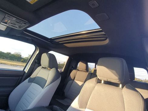 Used 2024 Toyota Tacoma TRD Off-Road image 30