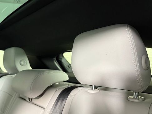 Used 2022 Land Rover Range Rover Evoque S image 19