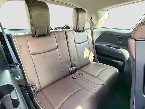 Used 2020 INFINITI QX60 Luxe w/ Essential Package image 27