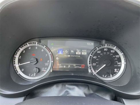 Used 2024 Toyota Highlander XLE image 25