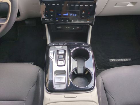 Certified 2024 Hyundai Tucson Blue image 18