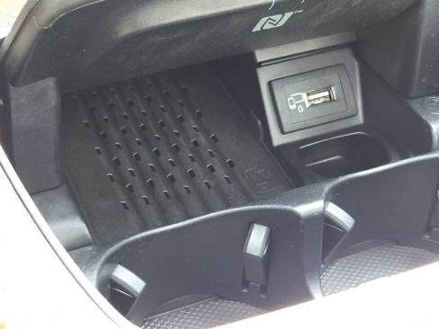 Used 2020 Mercedes-Benz E 450 4MATIC Sedan image 5