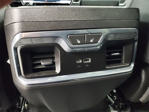 Used 2023 GMC Sierra 1500 SLT w/ SLT Convenience Package image 30