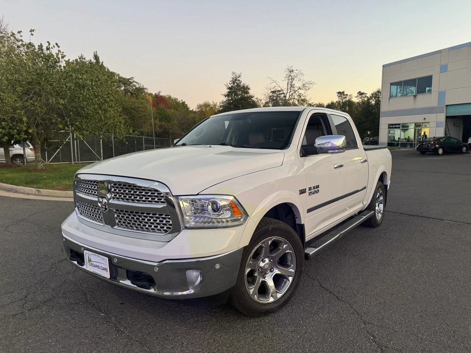 Used 2016 RAM 1500 Laramie w/ Convenience Group AWD/4WD image 4
