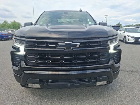 Used 2022 Chevrolet Silverado 1500 RST AWD/4WD image 2