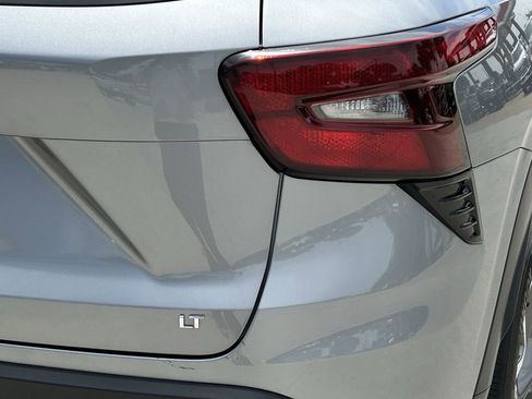 Used 2025 Chevrolet Trax LT image 8