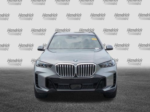 Used 2025 BMW X5 xDrive50e w/ Executive Package AWD/4WD image 3