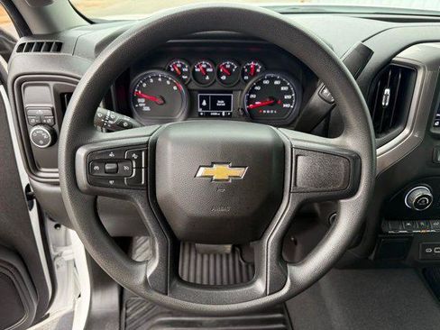 Used 2024 Chevrolet Silverado 1500 Custom image 7