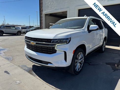 Used 2023 Chevrolet Tahoe High Country image 3
