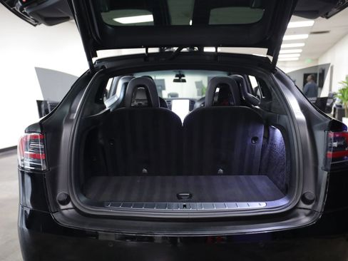 Used 2016 Tesla Model X 75D image 39