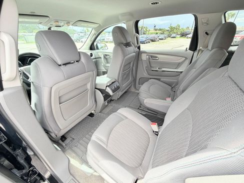Used 2016 Chevrolet Traverse LT w/ Style and Technology Package AWD/4WD image 12