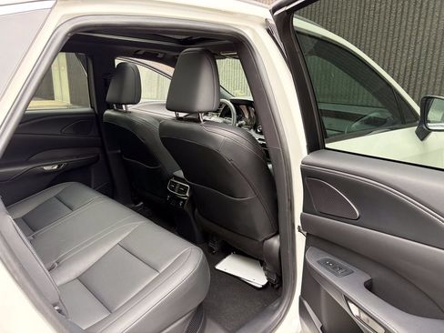 Used 2025 Lexus RX 350 w/ Convenience Package AWD/4WD image 24