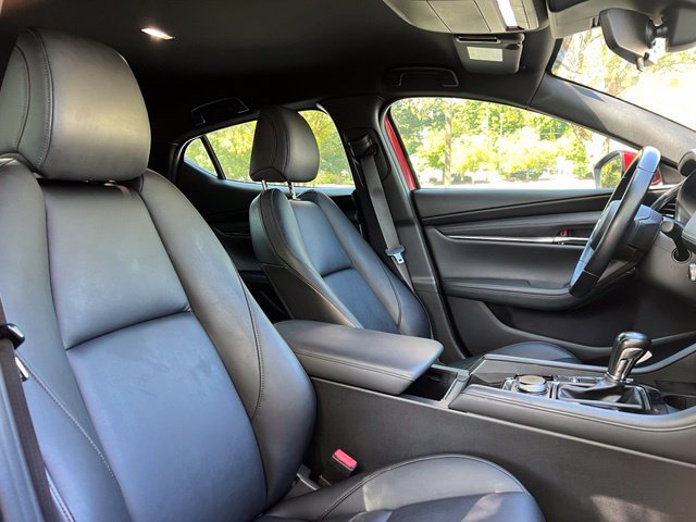 Used 2019 MAZDA MAZDA3 Hatchback w/ Preferred Package FWD image 21