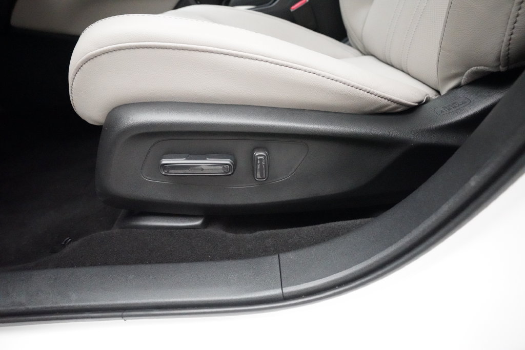 Used 2025 Honda HR-V EX-L image 27