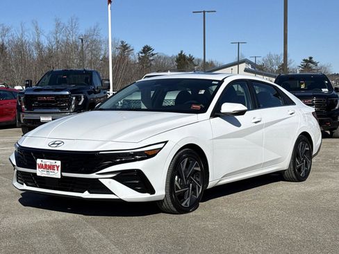 Used 2024 Hyundai Elantra Limited image 1