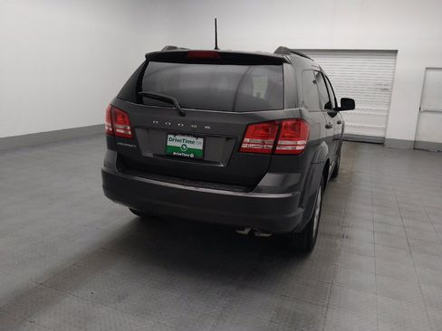 Used 2020 Dodge Journey SE FWD image 7