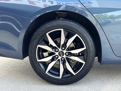 Used 2025 Chevrolet Malibu RS w/ LPO, Floor Liner Package FWD image 15