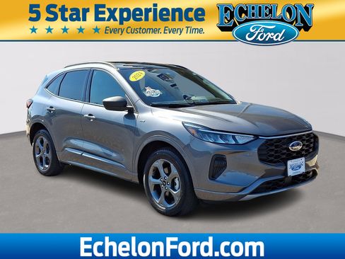 Certified 2024 Ford Escape ST-Line w/ Tech Pack #1 AWD/4WD image 1