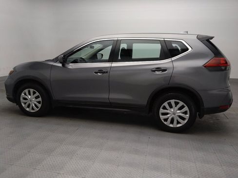 Used 2018 Nissan Rogue S FWD image 3