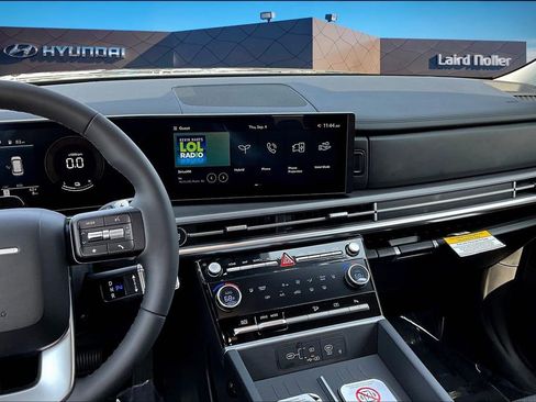 Used 2026 Hyundai Santa Fe SEL image 7