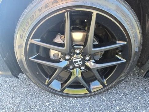 Used 2025 Honda Civic Sport image 12