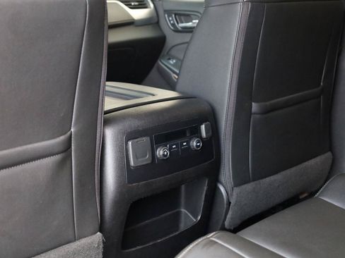 Used 2018 Chevrolet Tahoe LT AWD/4WD image 23