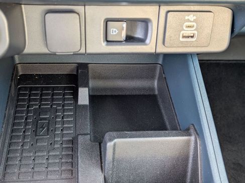 New 2025 Ford Maverick Lariat AWD/4WD image 40