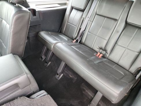 Used 2014 Lincoln Navigator 4WD image 17