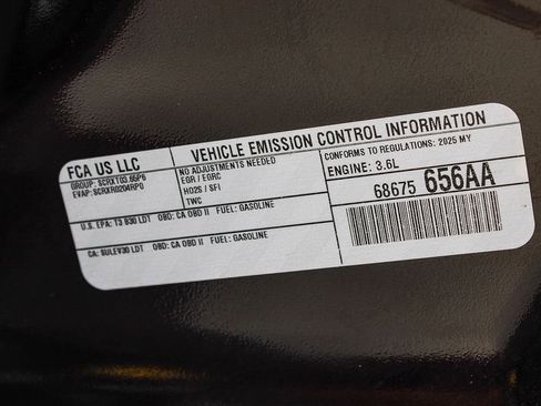 Used 2025 Dodge Durango GT AWD/4WD image 27