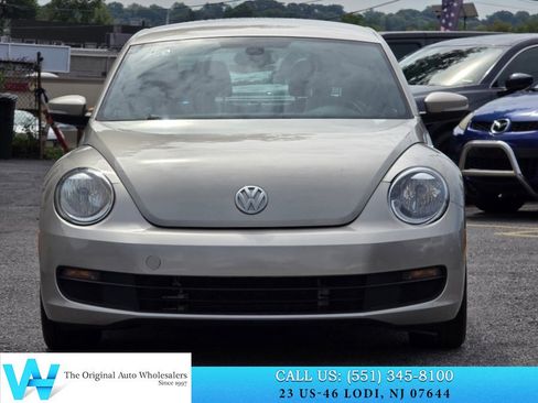 Used 2016 Volkswagen Beetle 1.8T SE FWD image 2