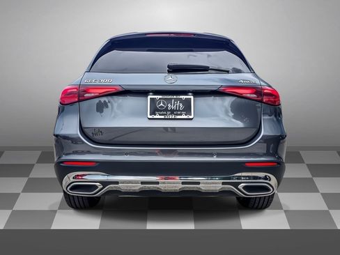 Used 2023 Mercedes-Benz GLC 300 4MATIC image 5