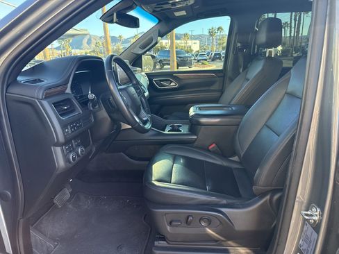 Used 2022 Chevrolet Suburban Z71 image 10