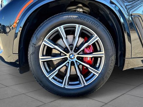 Used 2023 BMW X5 xDrive40i w/ M Sport Package image 11