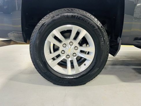 Used 2018 Chevrolet Silverado 1500 LT w/ All Star Edition image 10