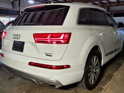 Used 2018 Audi Q7 3.0T Premium Plus w/ Premium Plus Package image 7