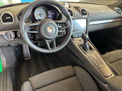 Used 2025 Porsche 718 Cayman GT4 RS image 14