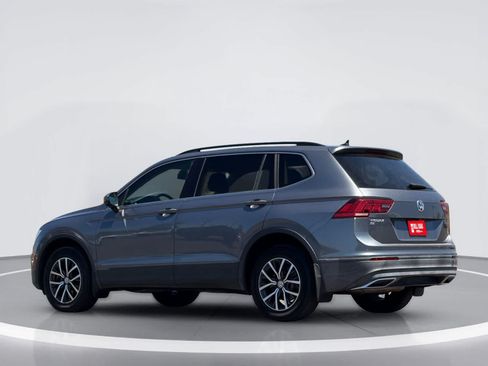 Used 2019 Volkswagen Tiguan SE FWD image 3