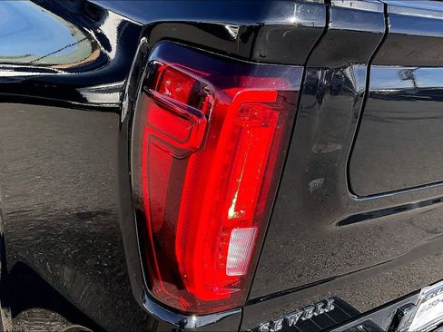 Used 2021 GMC Sierra 1500 Denali w/ Driver Alert Package II image 28