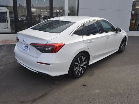 Certified 2024 Honda Civic EX image 7