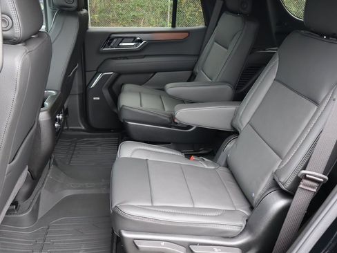 New 2026 GMC Yukon Denali w/ Sun & Power Step Package image 22