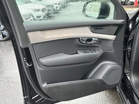Used 2026 Volvo XC90 B6 Ultra w/ Protection Package AWD/4WD image 17