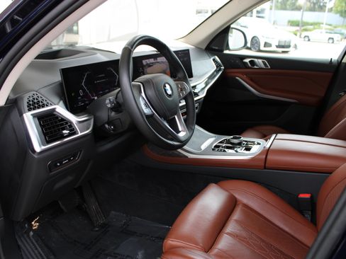 Used 2024 BMW X7 xDrive40i w/ Executive Package AWD/4WD image 16