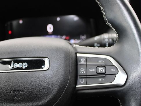 Used 2022 Jeep Compass High Altitude AWD/4WD image 22